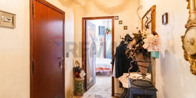 20250930224208-990794-11