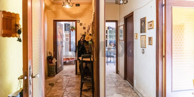 20250930224317-990794-18