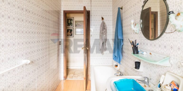 20250930224440-990794-26