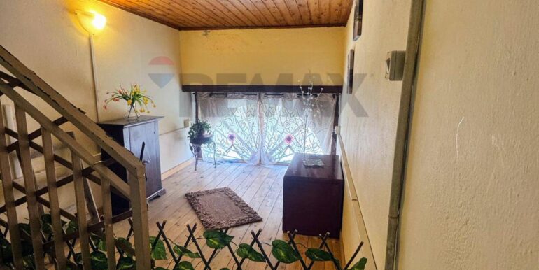 20251001100224-989040-3