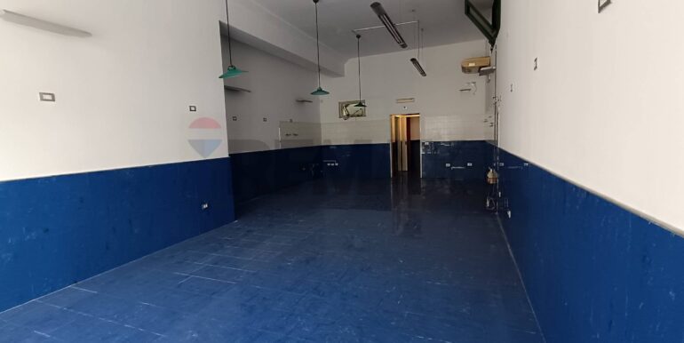 20251001104708-990829-7