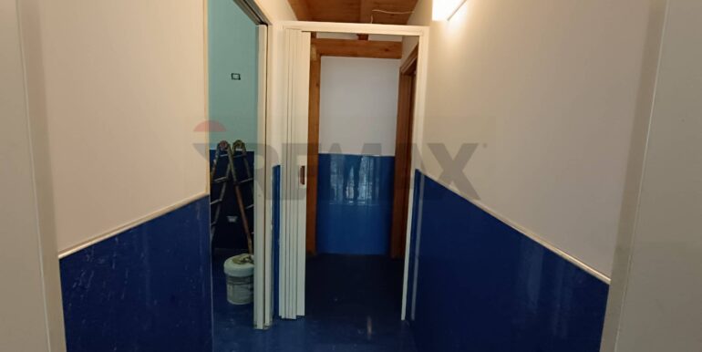 20251001104713-990829-9