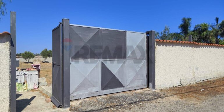 20251001105517-988863-3