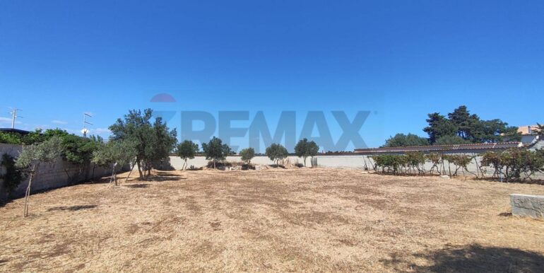 20251001105559-988863-16