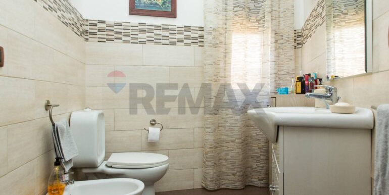 20251001111529-990816-20