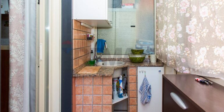 20251001111540-990816-24