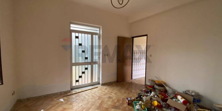 20251001130806-990899-3