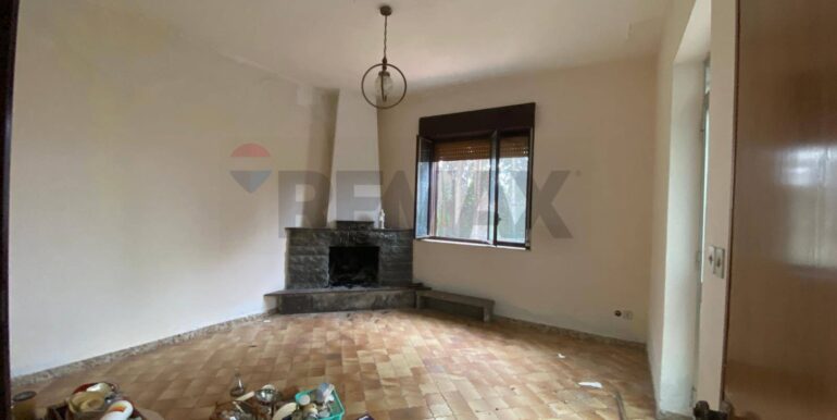 20251001130832-990899-14