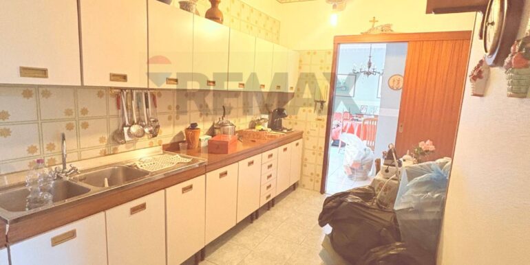 20251001190231-991038-8