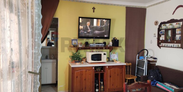 2025100172553-990800-5