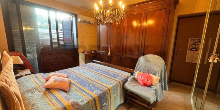 20251002115203-991129-9