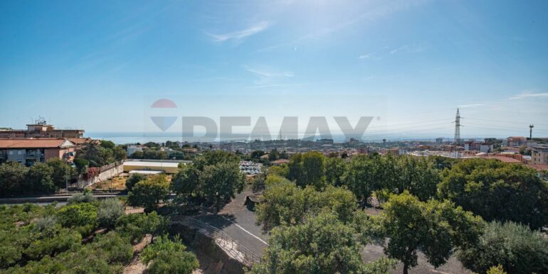 20251002120545-991157-7