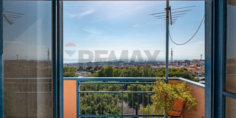 20251002120545-991157-8