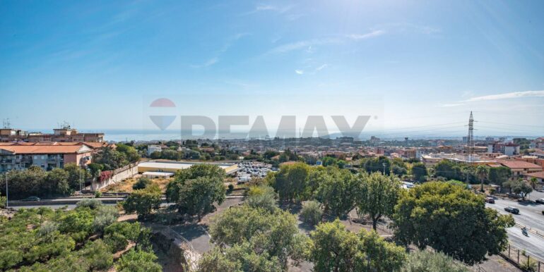 20251002120549-991157-25