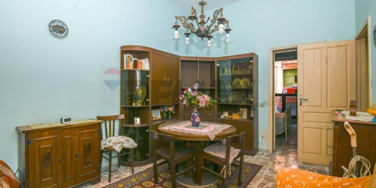 20251002121034-989046-14