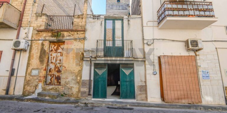 20251002121043-989046-17