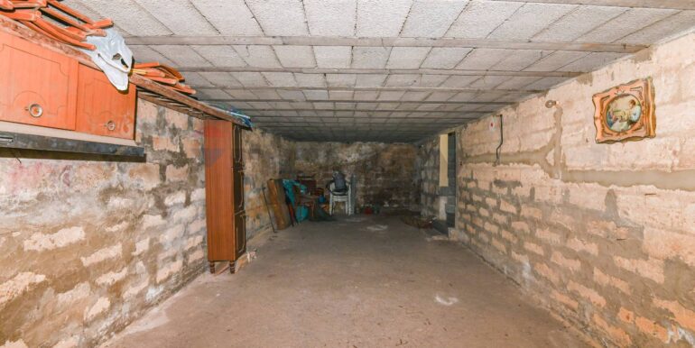 20251002121050-989046-19