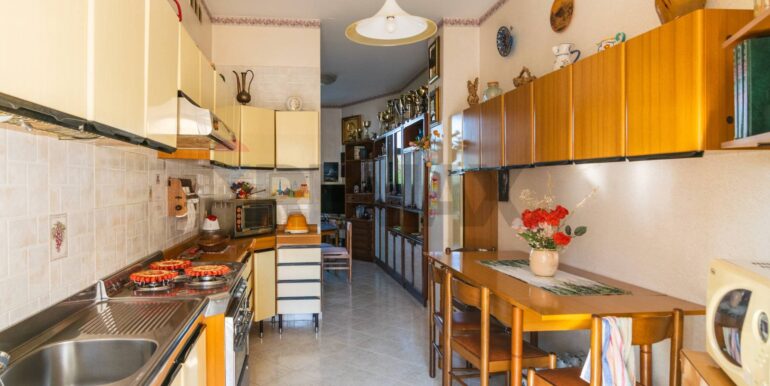 20251002121108-991158-2