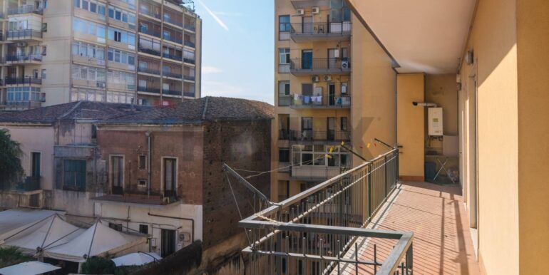 20251002121113-991158-3