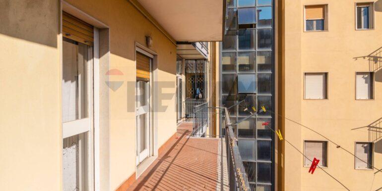 20251002121118-991158-4