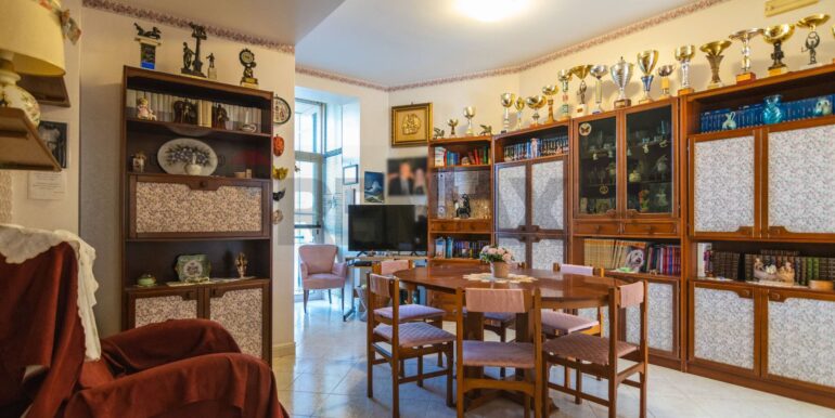 20251002121133-991158-7