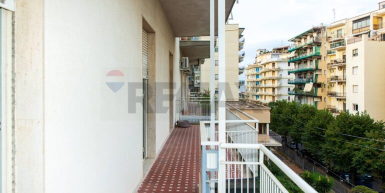 20251002183306-991281-5