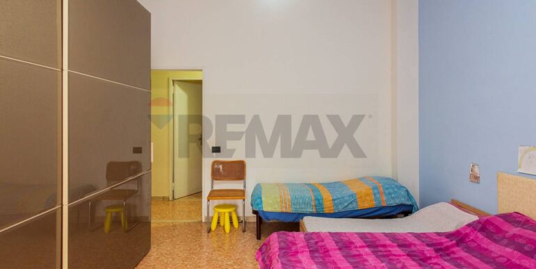 20251002183350-991281-17