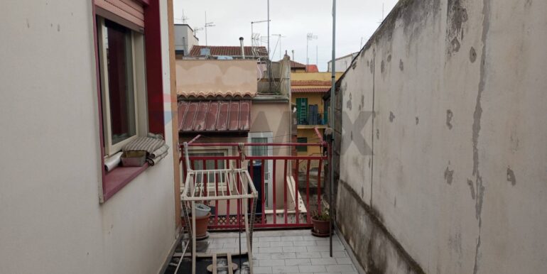 20251002204749-991301-7