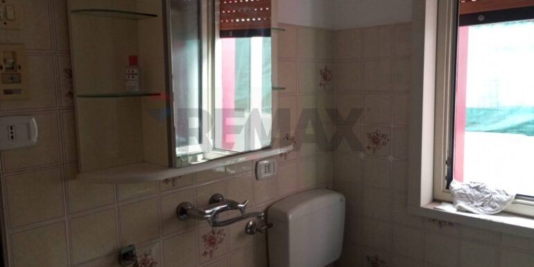 20251002204750-991301-10