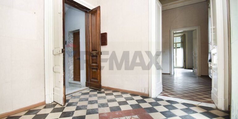 20251002210212-991302-25