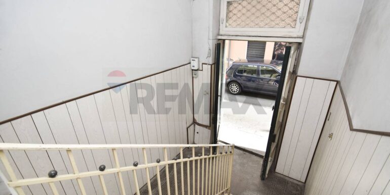 20251002210221-991302-49