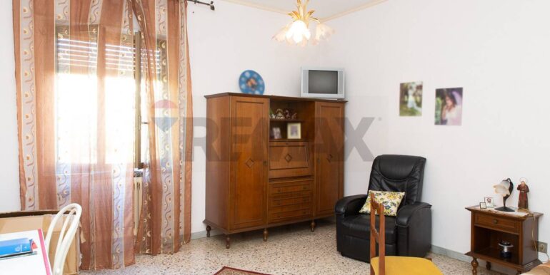 20251003111605-991339-19