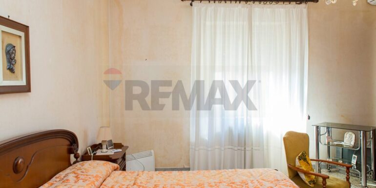 20251003111632-991339-25