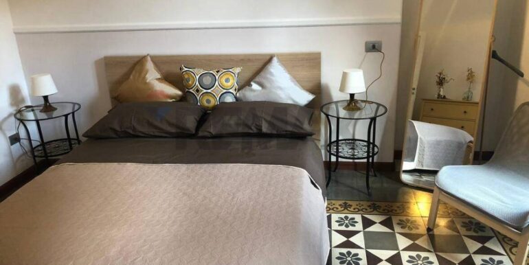 20251003172033-991552-4