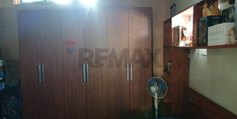 20251003224144-991606-17