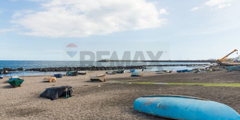 20251004110514-991678-4