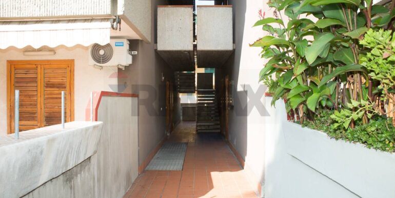 20251004110601-991678-12