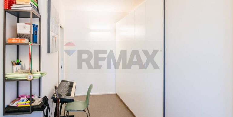 20251004134722-991694-8