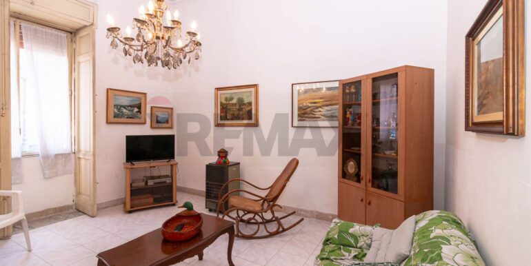 2025100493510-991622-10