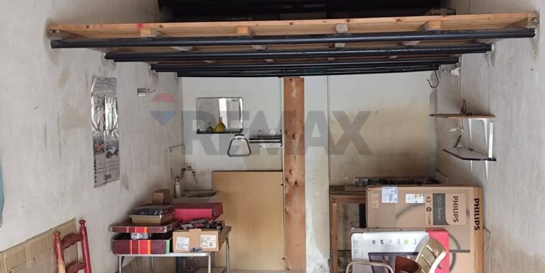 20251006120158-990743-11