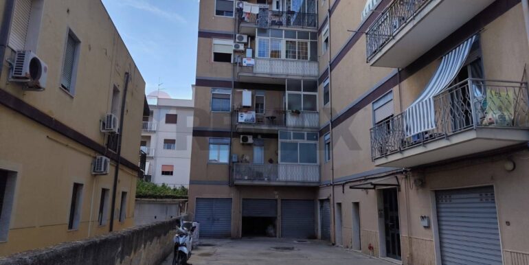 20251006120202-990743-13