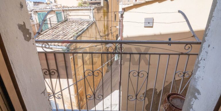 20251006123319-991866-12