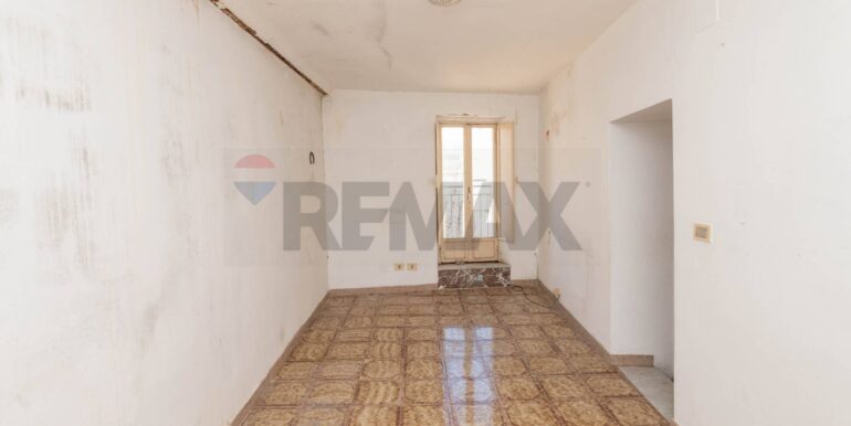 20251006123319-991866-8