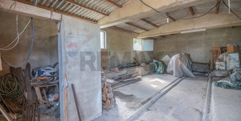 20251006151332-991896-8