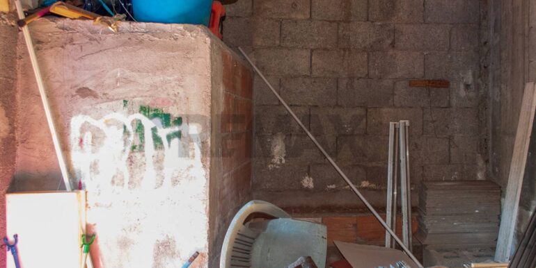 20251006173751-990780-12