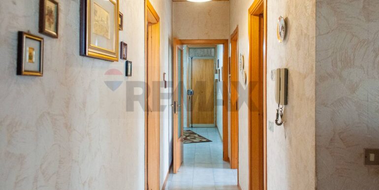 20251006190443-991983-15