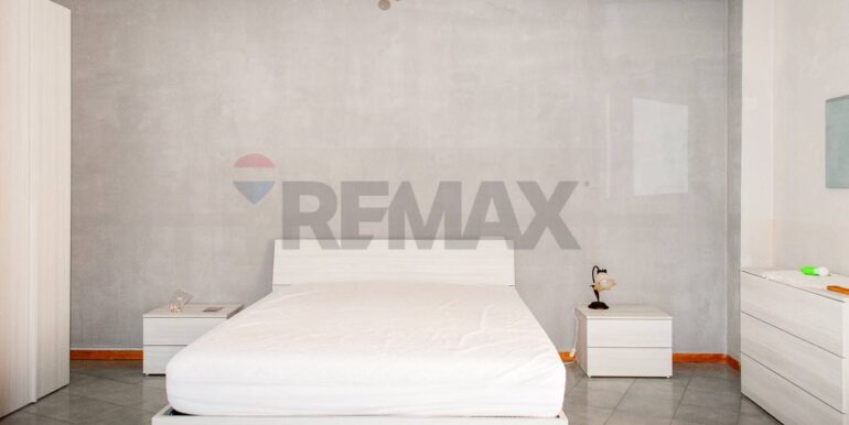 20251006190446-991983-16