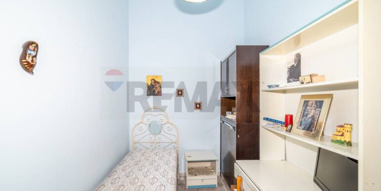 20251006201121-992000-7