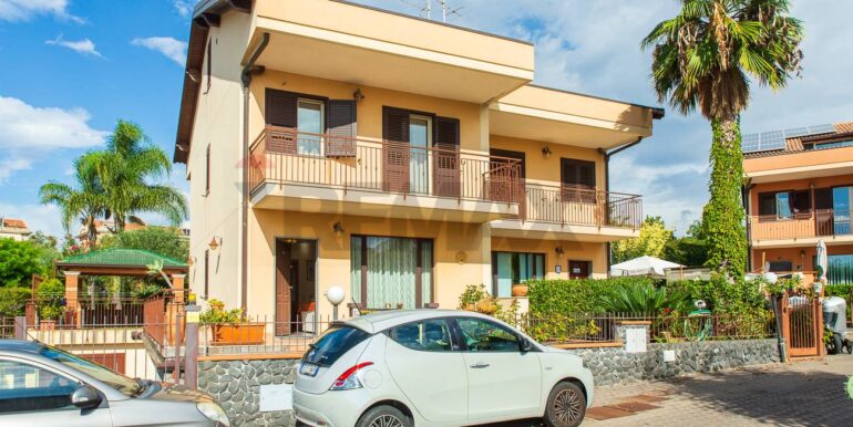 20251007111205-991160-1