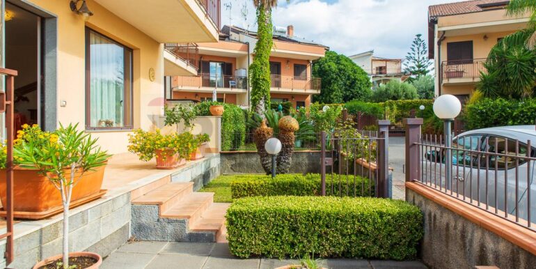 20251007111231-991160-7